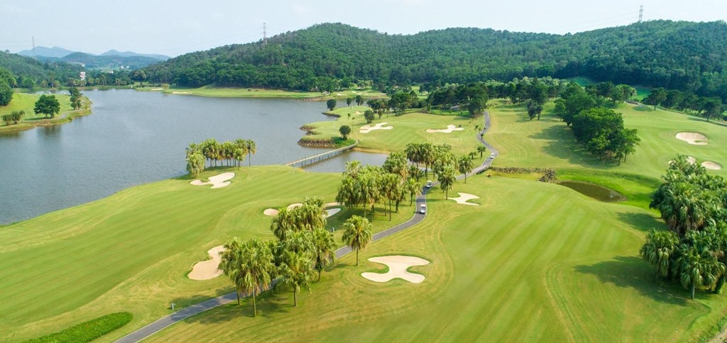 Parcours de Golf à Chi Linh Star Golf & Club