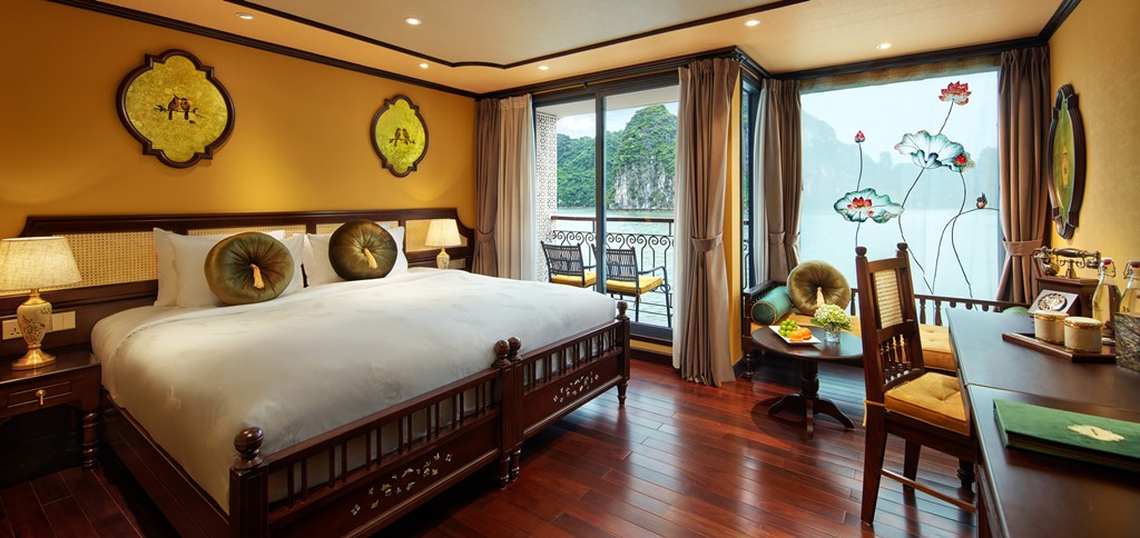 Croisière de luxe dans la baie de Halong