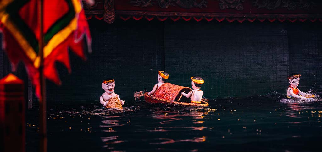 Spectacle des marionnettes sur l'eau à Hanoi